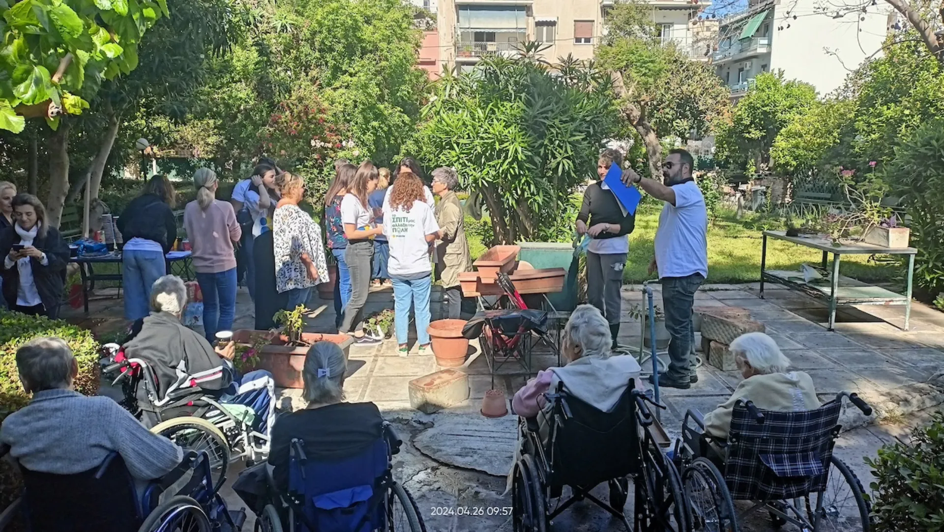 Άσυλο Ανιάτων: Οι εθελοντές της Praktiker Hellas «Prakticares»