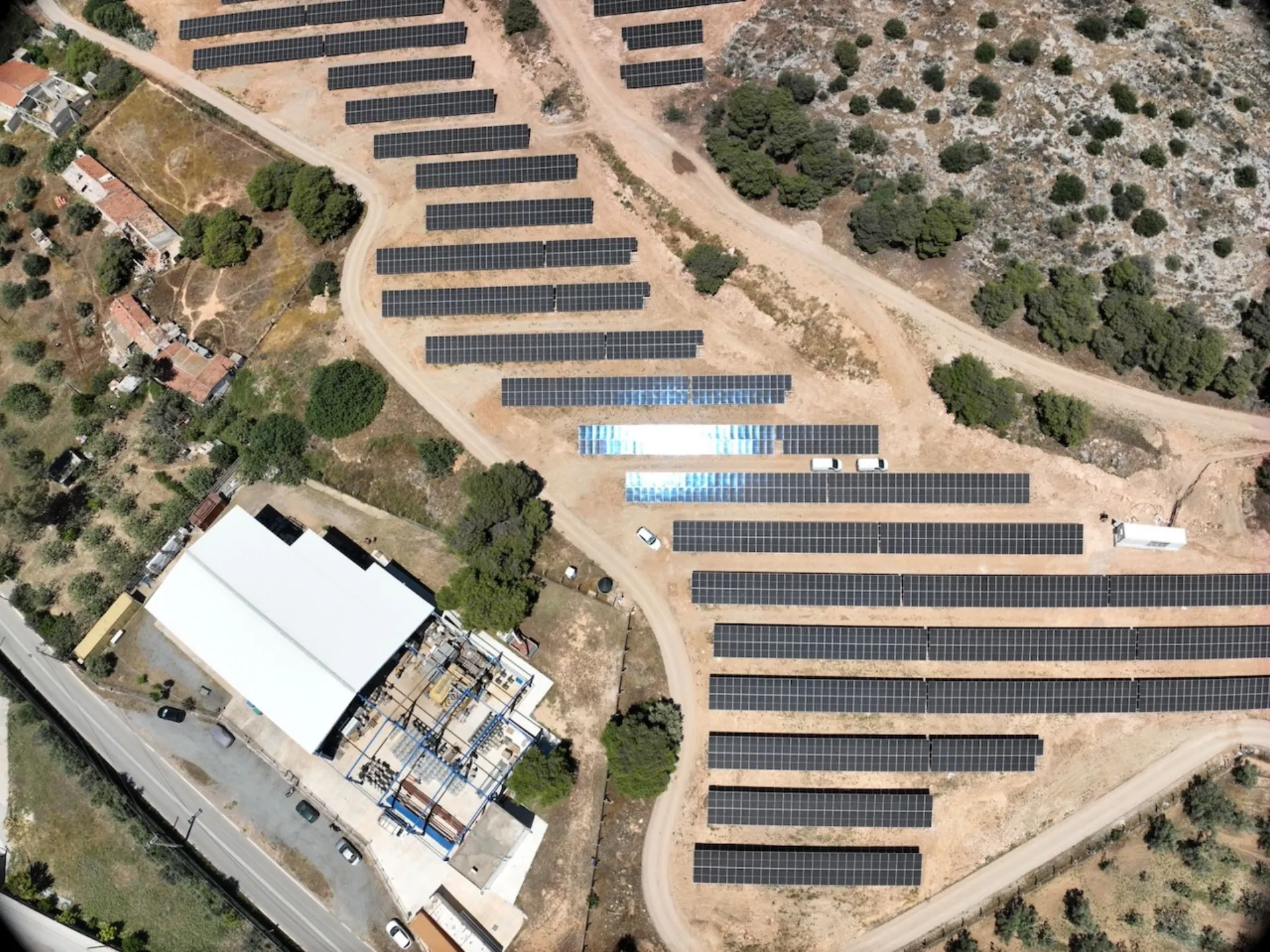 TÜV AUSTRIA: Πιστοποίηση φ/β της Helleniq Renewables