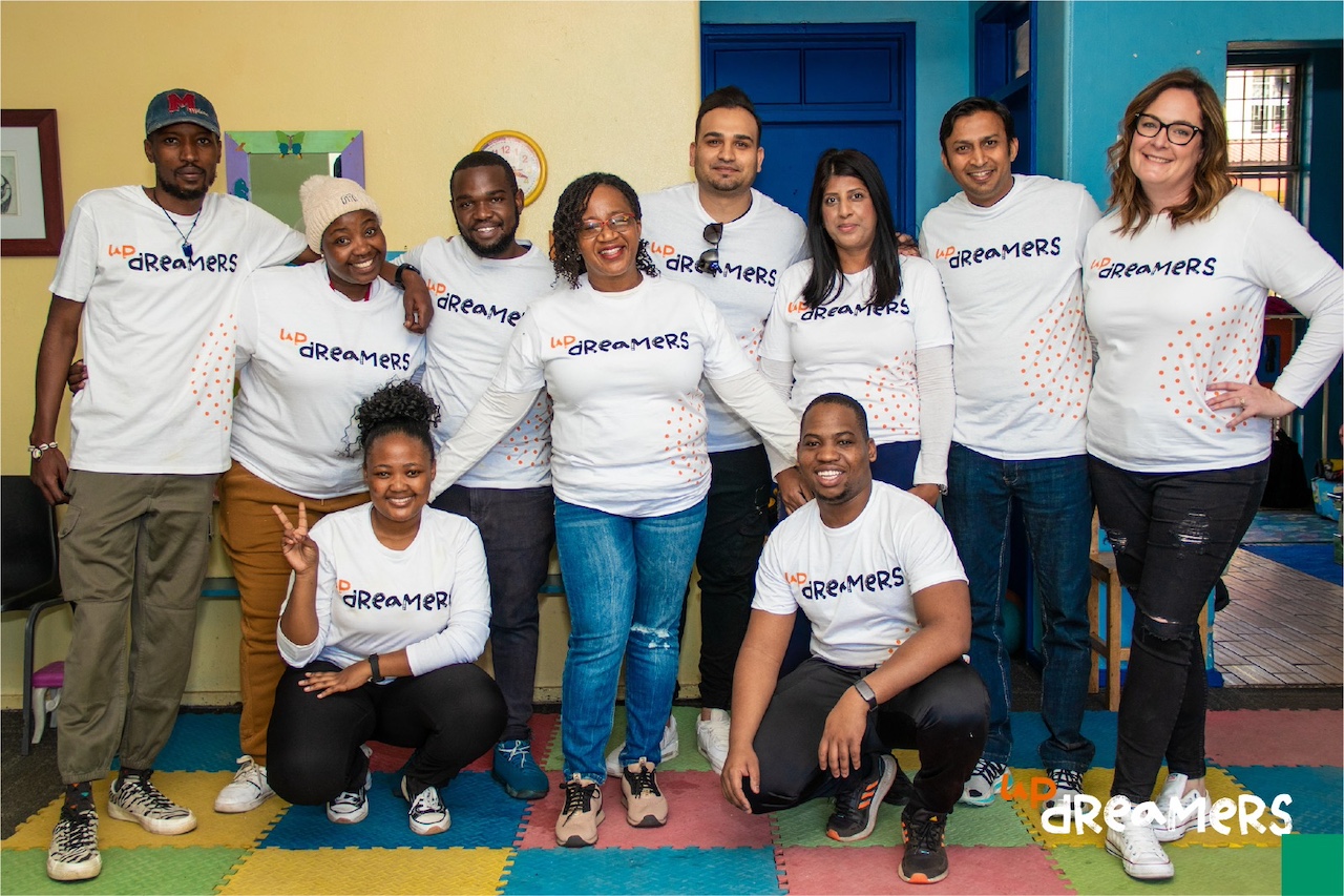 Updreamers: Η ομάδα της Upstream στην πρώτη αποστολή στην Αφρική