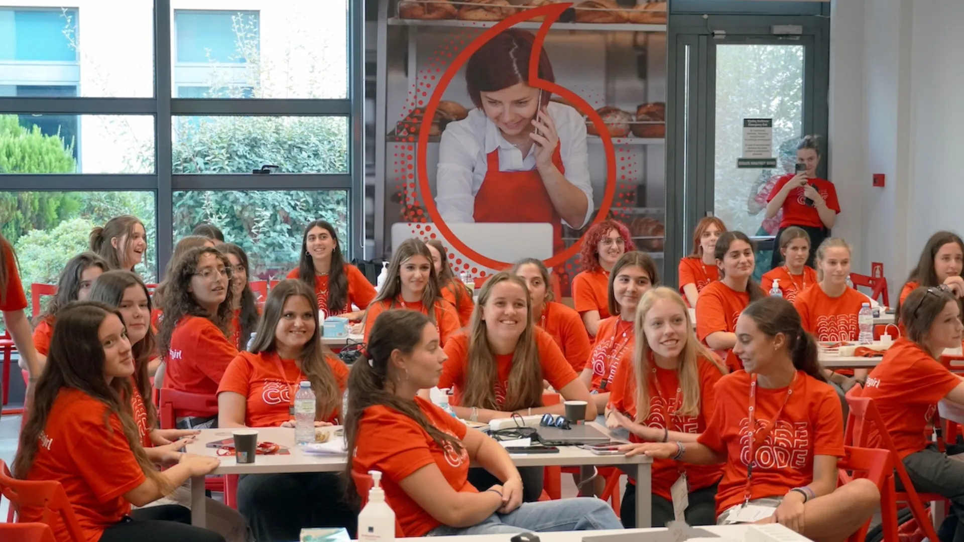Vodafone: Για 8η χρονιά πρόγραμμα «Code Like a Girl»