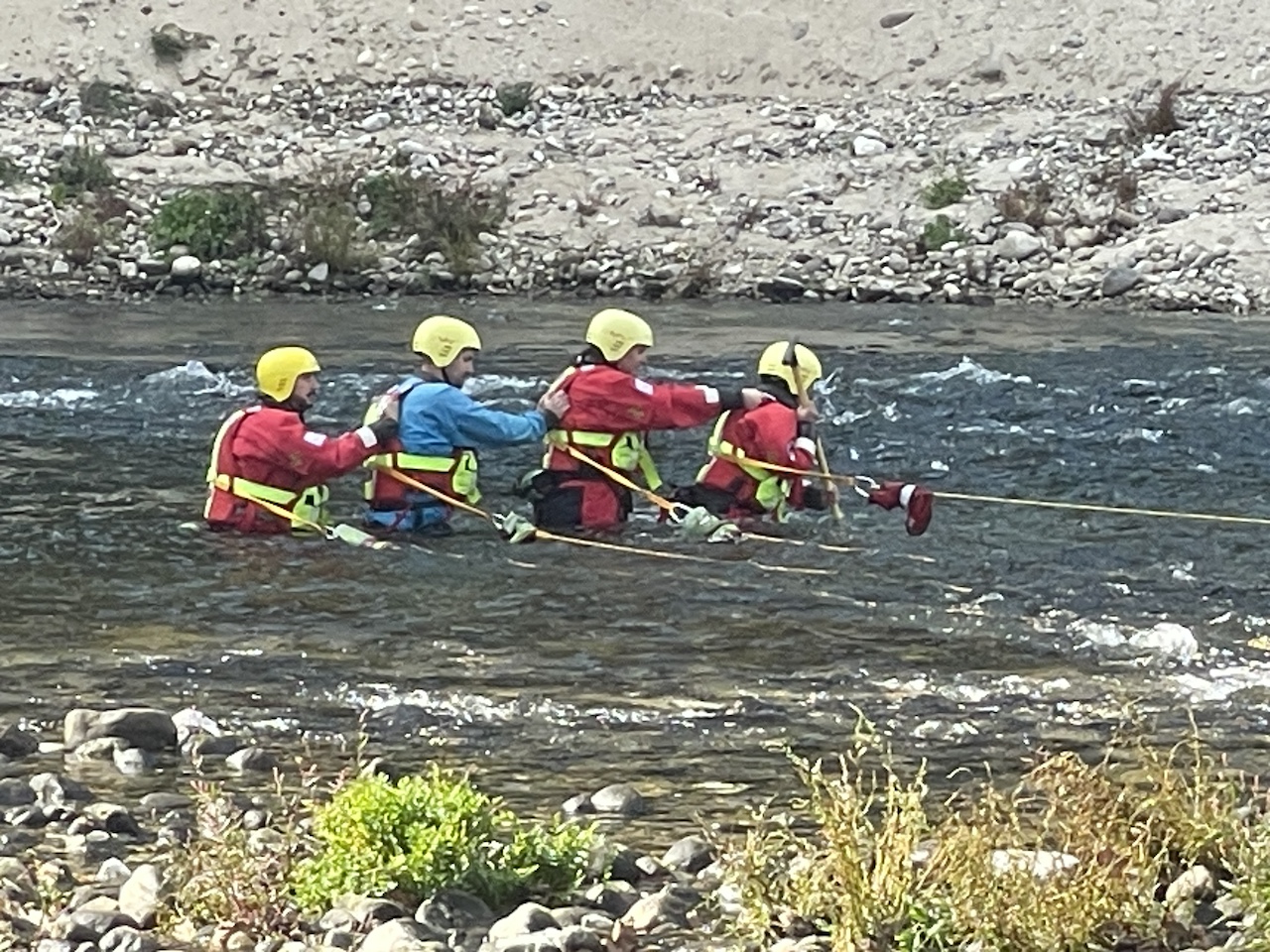 EEΣ: Εκπαίδευση διάσωσης σε ορμητικά νερά στον Ποταμό Νέστο