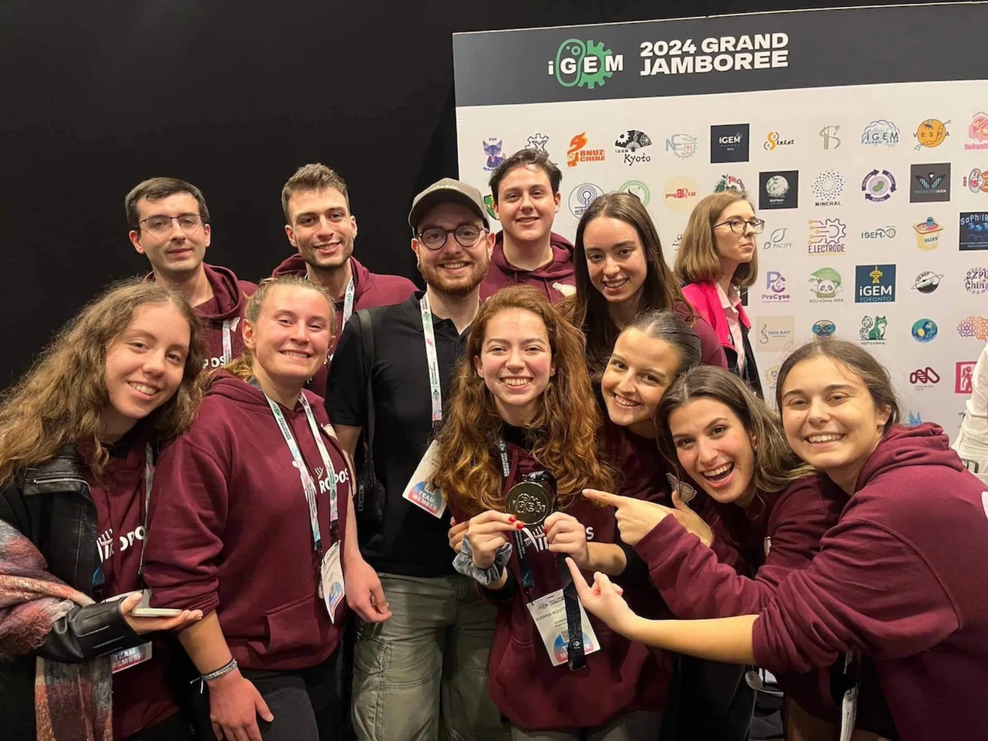 Help Pharmaceuticals: Στήριξη στα παιδιά της iGEM Ioannina 2024