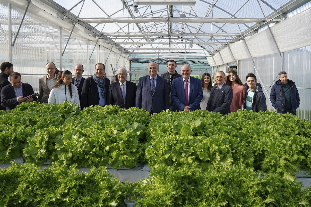 Έξυπνο θερμοκήπιο από την Αμερικανική Σχολή και τη Cisco