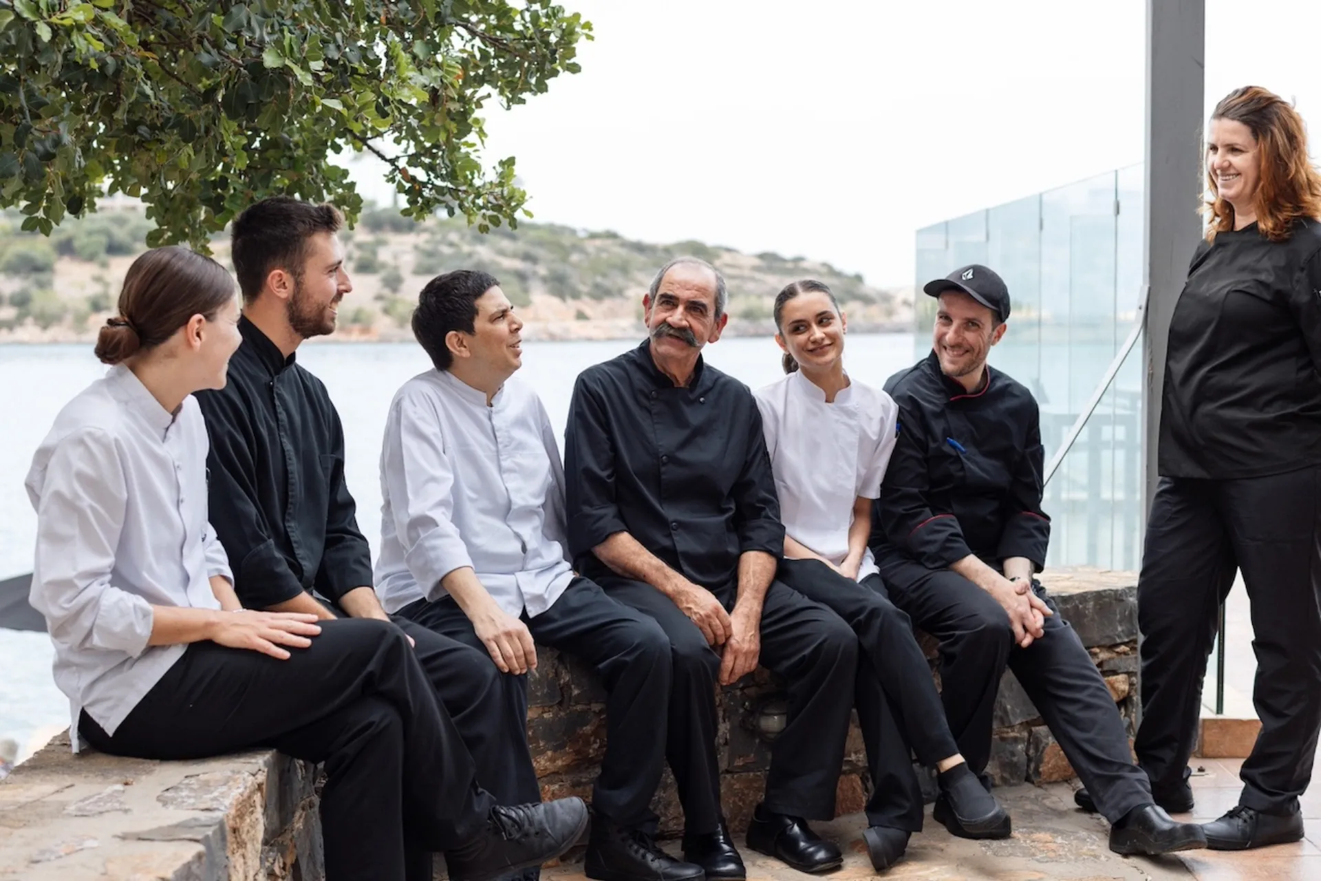 Bluegr: Στα Καλύτερα Εργασιακά Περιβάλλοντα της Ελλάδας