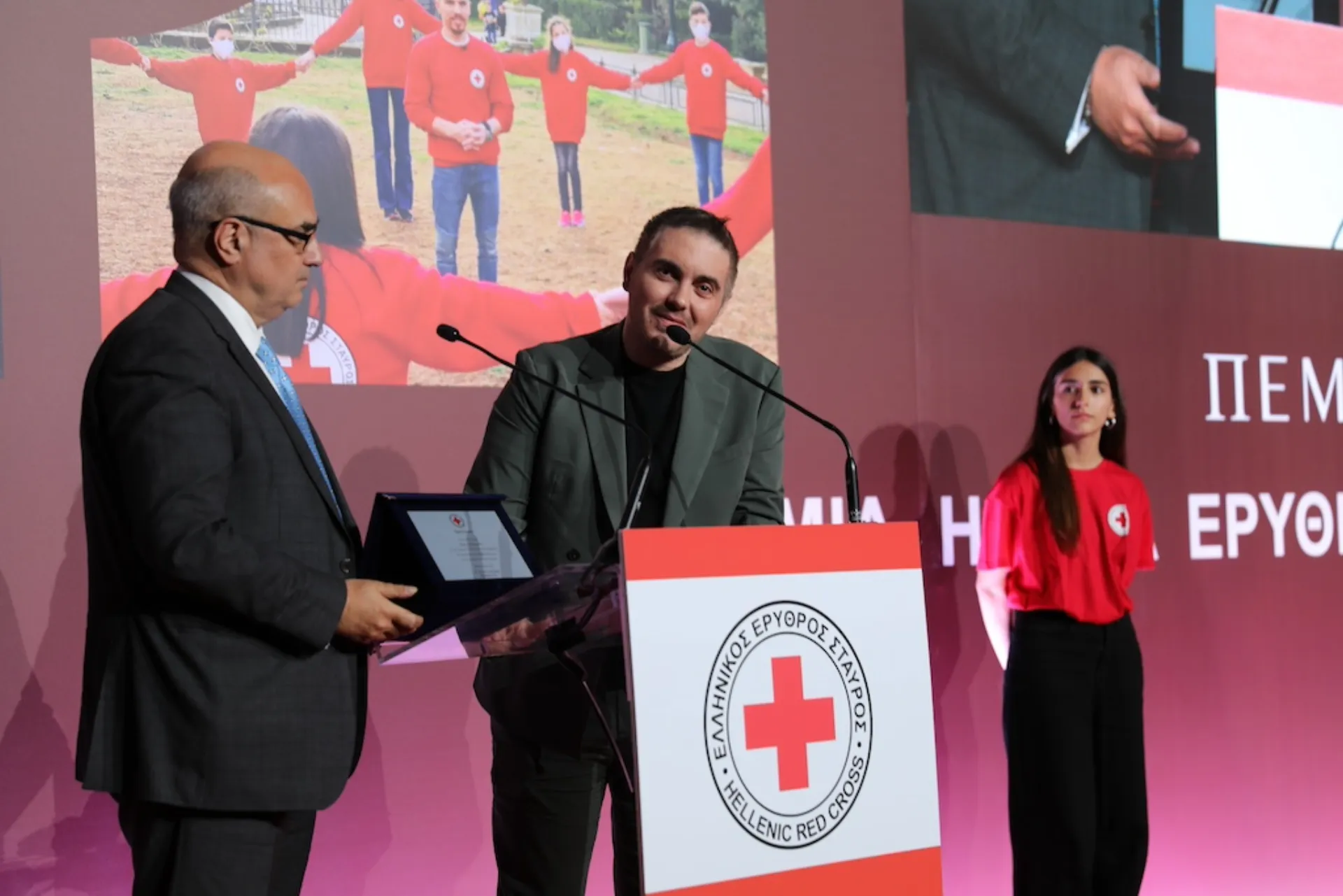 ΕΕΣ: Συνεργασία με Μιχάλη Χατζηγιάννη για την ενδυνάμωση του εθελοντισμού