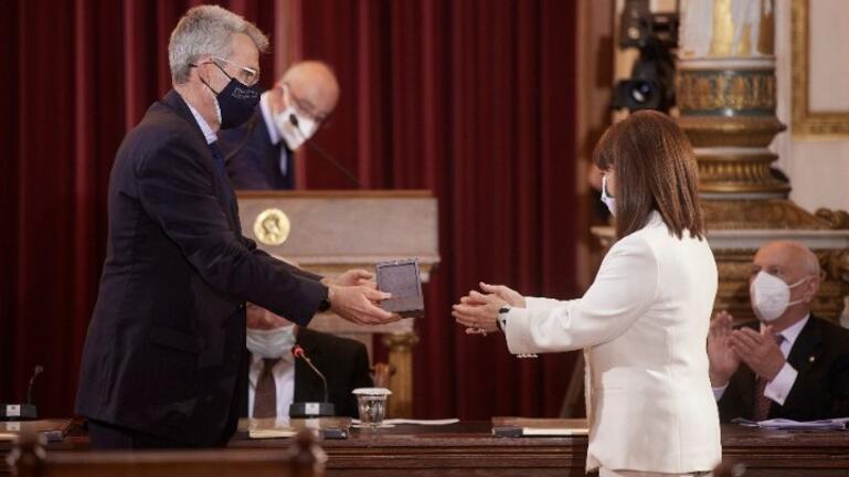 Aπό την Πρόεδρο της Δημοκρατίας τα βραβεία LORD BYRON