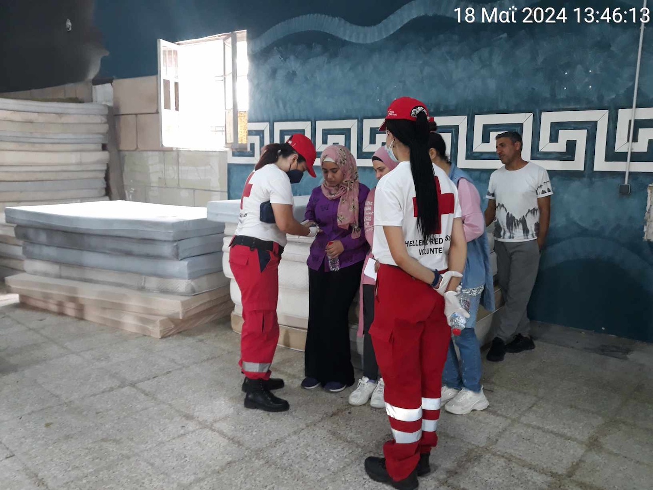 Eλληνικός Ερυθρός Σταυρός: Συνδράμει μετανάστες στην Κρήτη